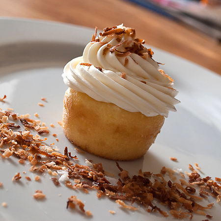 Pineapple Cupcakes